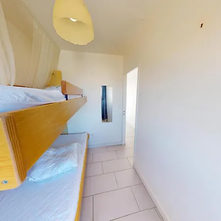 T2 Frontignan-plage Avec Terrasse Et Parking - Fr-1-785-33
