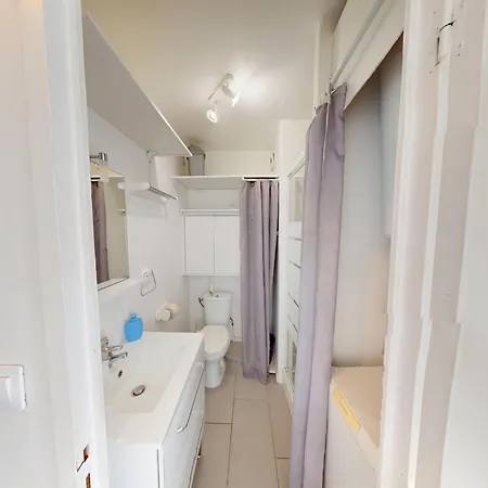 Appartement T2 Frontignan-plage Avec Terrasse Et Parking - Fr-1-785-33 *